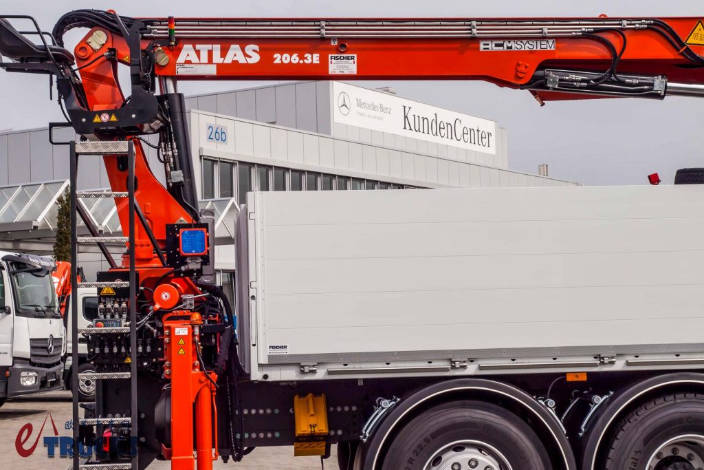 十年时光有何变革？第四代Actros、Arocs成主流，回顾十年前的奔驰卡车沃尔特工厂