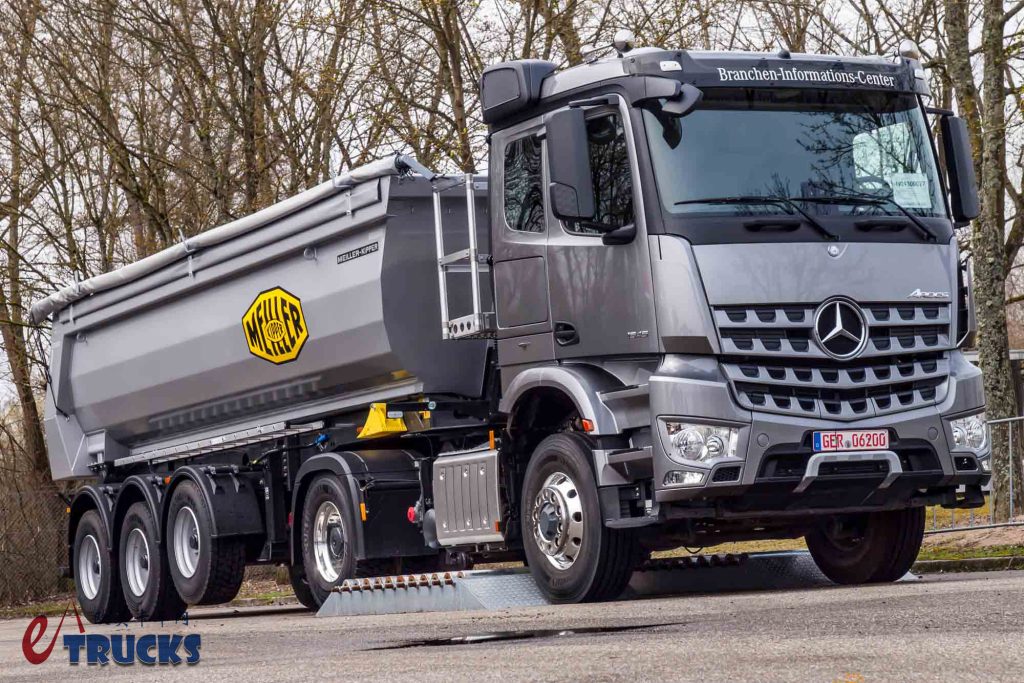 十年时光有何变革？第四代Actros、Arocs成主流，回顾十年前的奔驰卡车沃尔特工厂