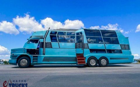 3系长头底盘打造，法拉利超跑同款设计风格，斯堪尼亚T143长头房车实拍