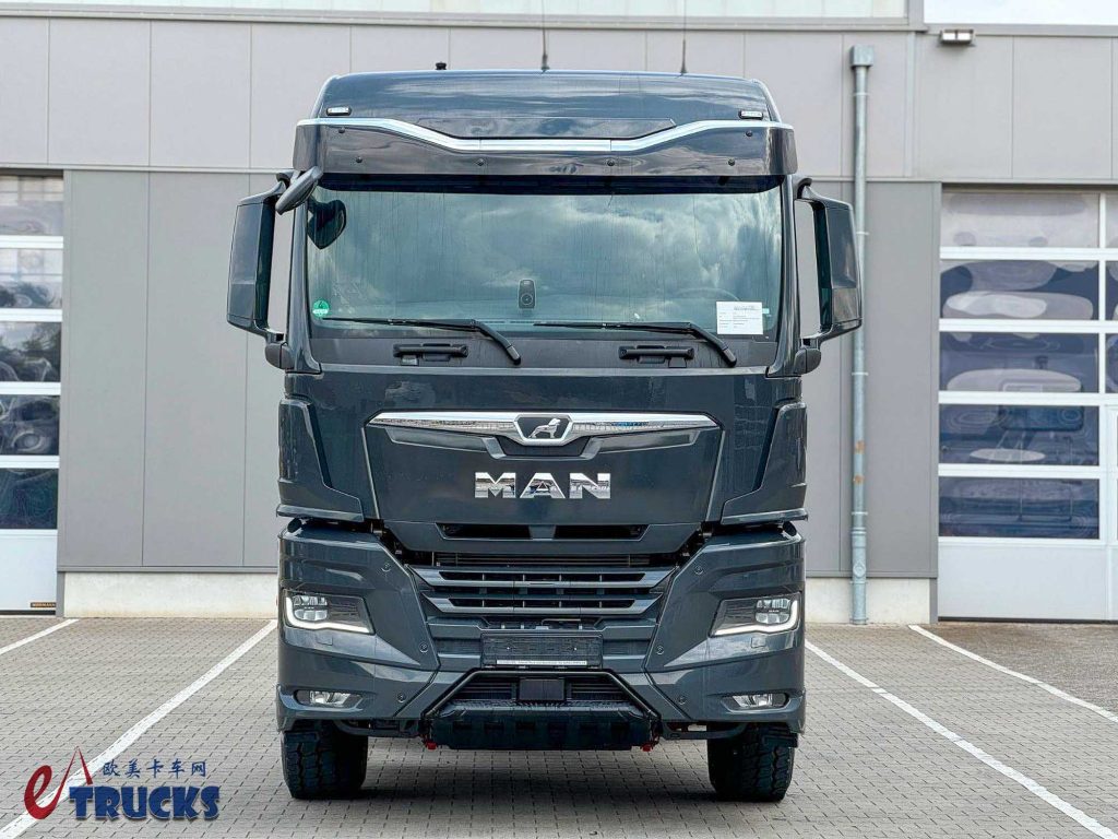 轮端扭矩14500牛米!下工地越野圣体,曼恩TGX静液压前桥驱动工程牵引车实拍 - 第2张 - 提加商用车网 轮端扭矩14500牛米!下工地越野圣体,曼恩TGX静液压前桥驱动工程牵引车实拍 - 第2张