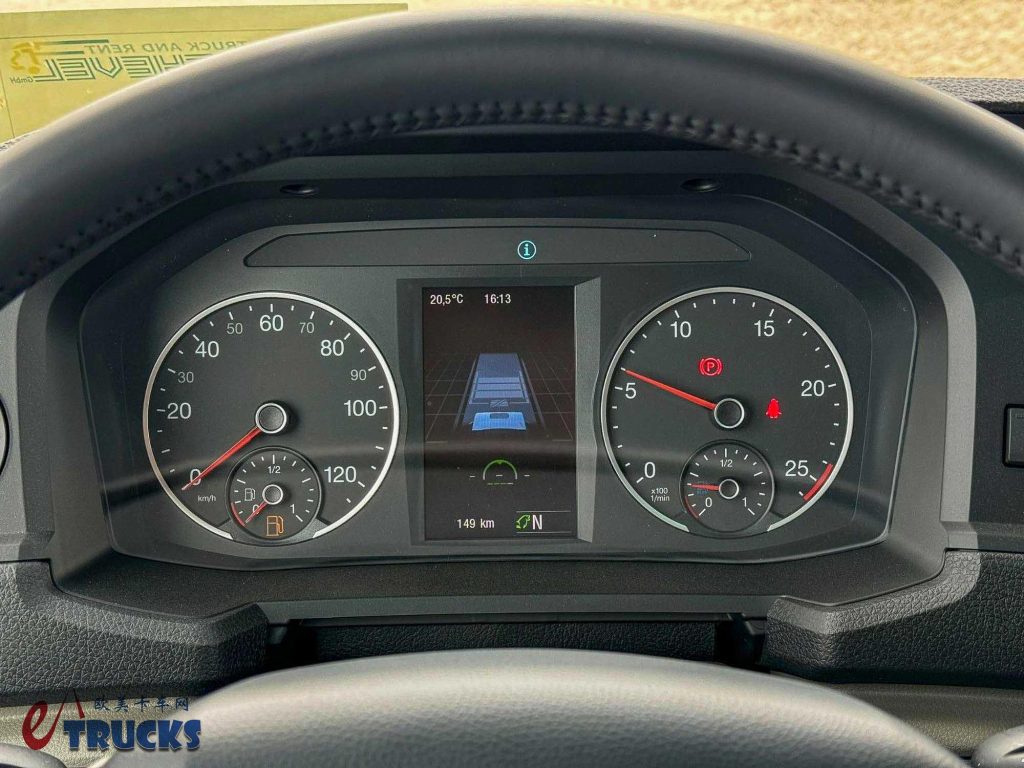 轮端扭矩14500牛米!下工地越野圣体,曼恩TGX静液压前桥驱动工程牵引车实拍 - 第14张 - 提加商用车网 轮端扭矩14500牛米!下工地越野圣体,曼恩TGX静液压前桥驱动工程牵引车实拍 - 第14张