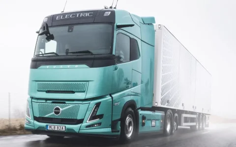 沃尔沃推出续航600公里的FH Aero Electric纯电动重卡