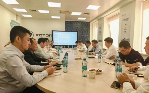 玉柴李汉阳率队走访欧亚市场