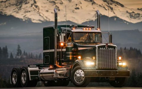 肯沃斯推出W900 Legacy Edition特别版卡车，全球限量1000台