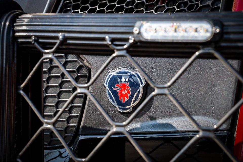 200万的斯堪尼亚v8