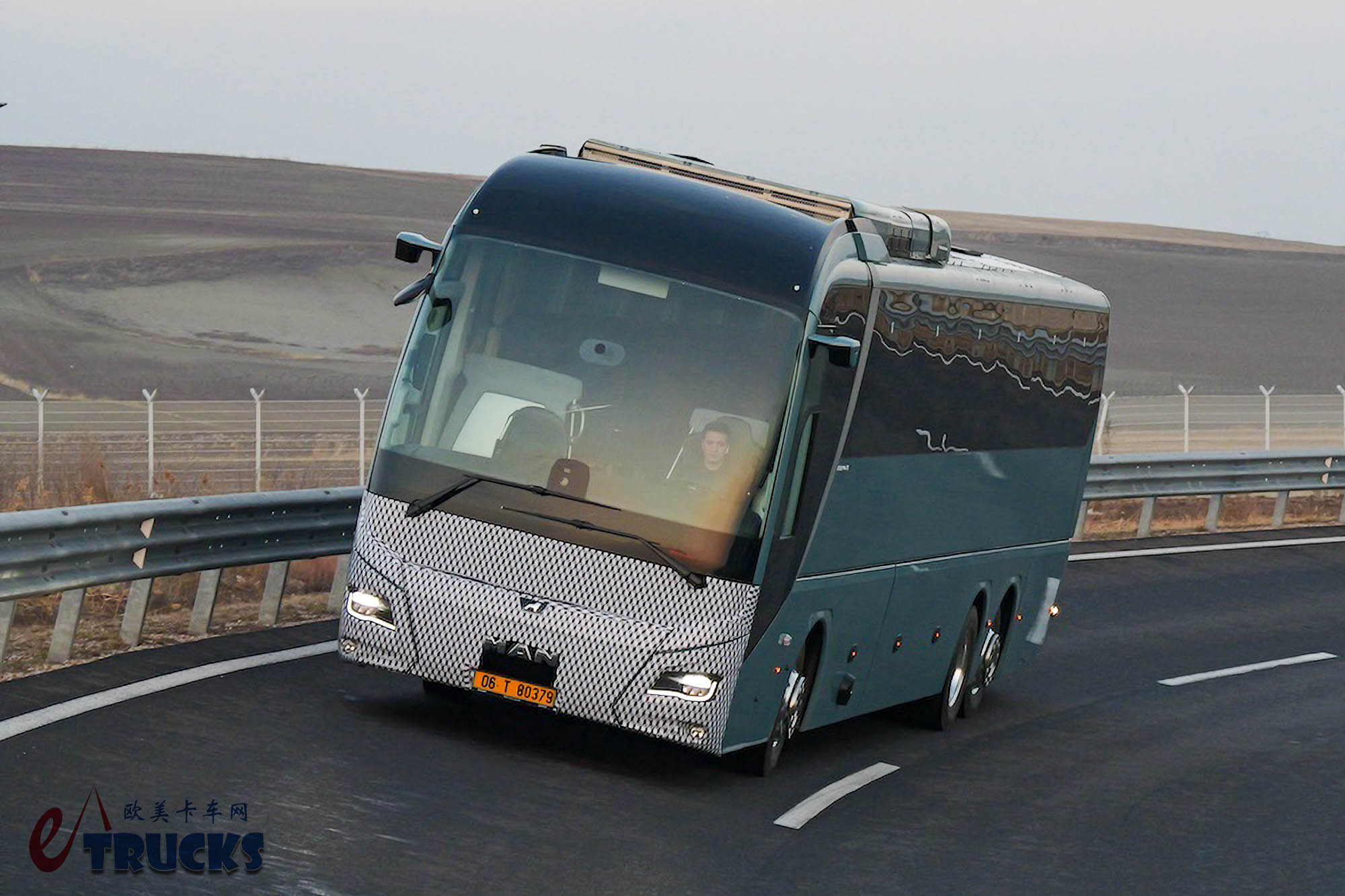 风阻低至0.31，续航里程达650公里！曼恩Lion’s Coach 14 E纯电动大巴来袭，实力几何