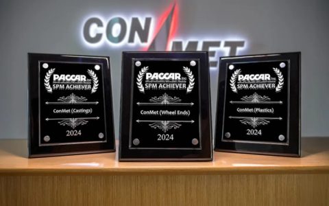 康迈荣获 PACCAR 多项年度大奖，持续领航质量与卓越绩效