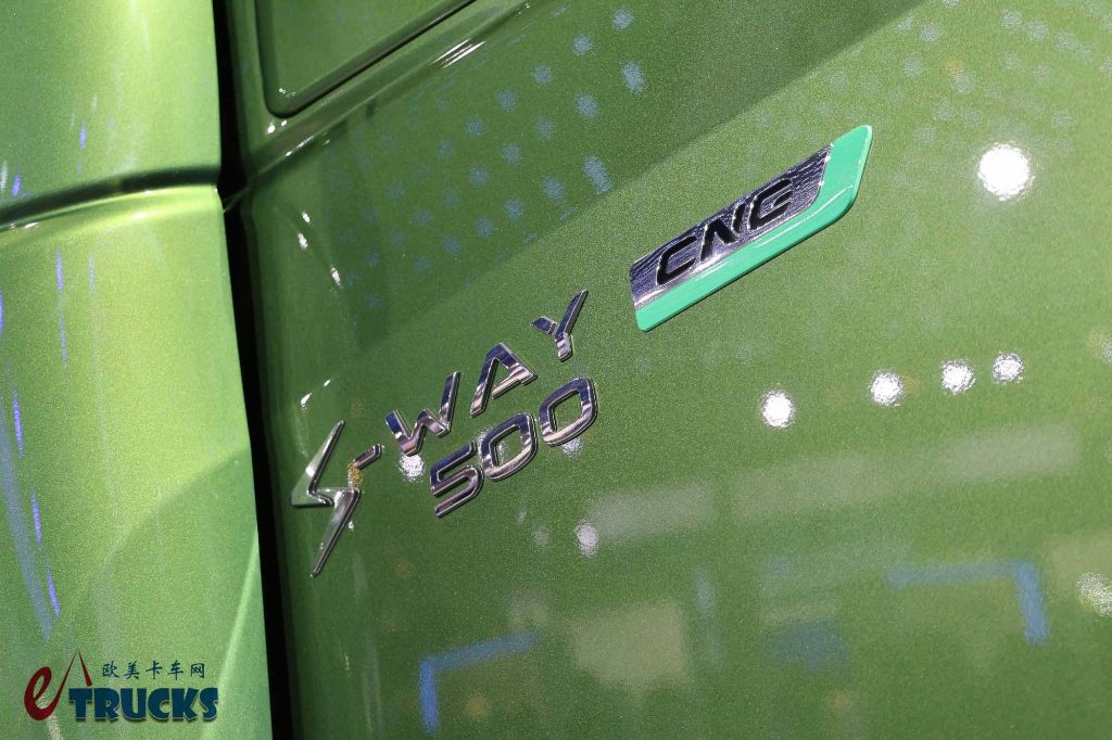 欧洲“奶瓶车”老炮？法拉利同款打火按键，实拍依维柯S-Way天然气重卡