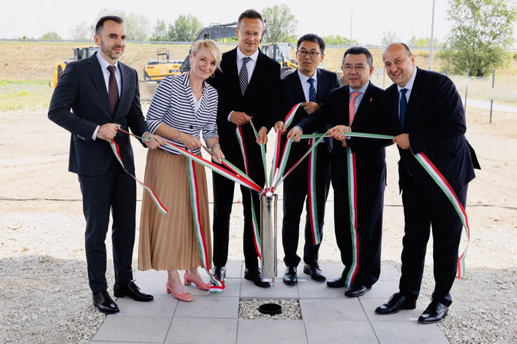 进一步扩大电动客车与卡车年产能，比亚迪匈牙利商用车工厂扩建奠基