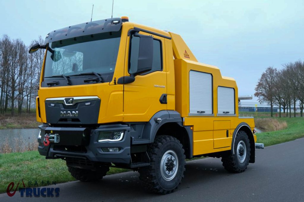 4x4全驱越野性能强，车身结构超紧凑！曼恩TGM四驱清障车实拍