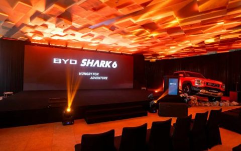BYD SHARK 6上市斯里兰卡，开创当地插电式皮卡出行新纪元