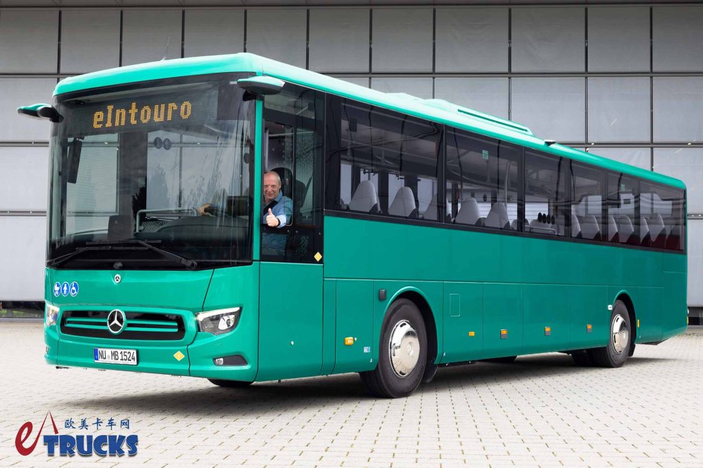 2025Busworld客车展｜旗舰电动重卡同源技术！奔驰eIntouro纯电动城际客车来袭，实力几何？