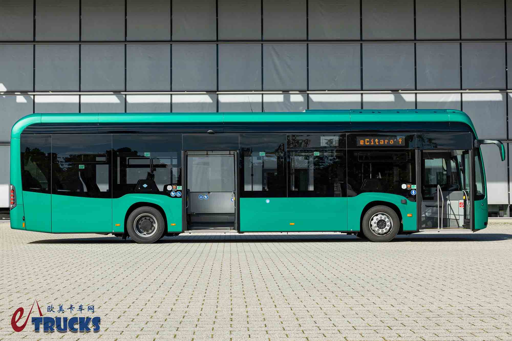 2025Busworld客车展｜氢电增程混合动力？续航高达700公里！奔驰eCitaro Fuel Cell城市客车实拍