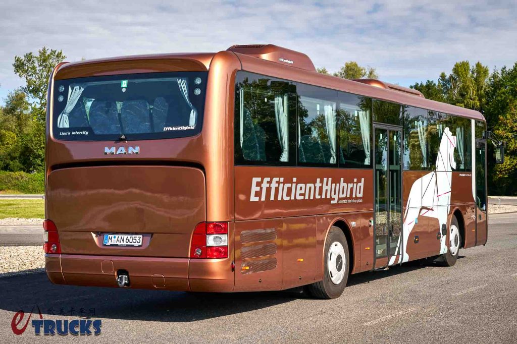 2025Busworld客车展｜EfficientHybrid高效混动加持，曼恩Lion's Intercity城际客车上新