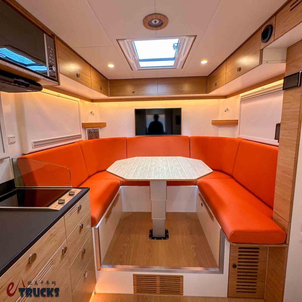 这才是男人的大玩具！曼恩HX军用卡车底盘打造，Bliss Mobil越野房车实拍