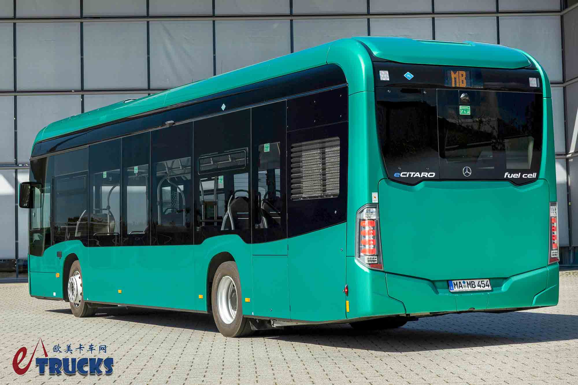 2025Busworld客车展｜氢电增程混合动力？续航高达700公里！奔驰eCitaro Fuel Cell城市客车实拍