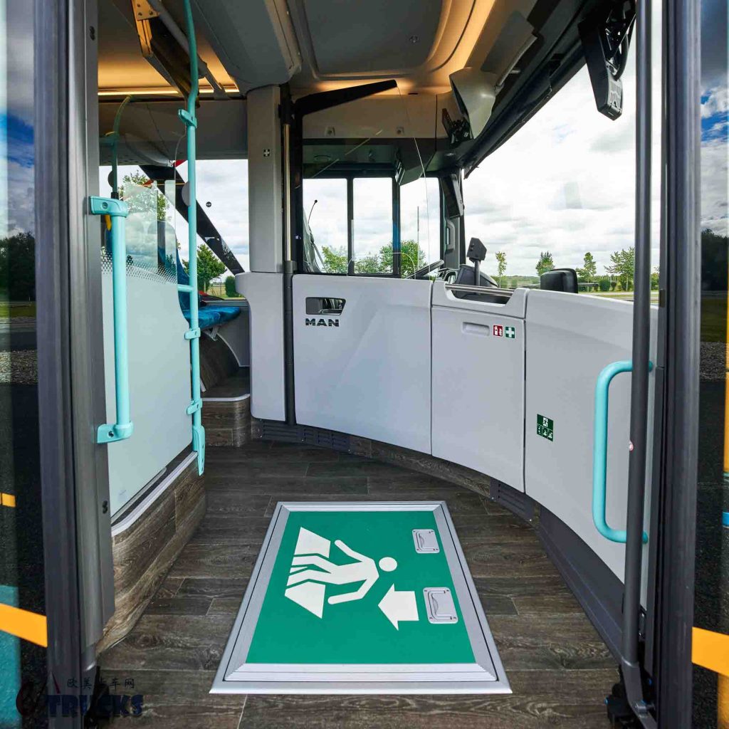 2025Busworld客车展｜纯电动城市客车“换皮”？城乡通用的曼恩Lion’s City E LE纯电动客车