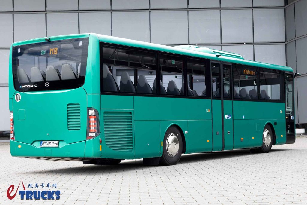 2025Busworld客车展｜旗舰电动重卡同源技术！奔驰eIntouro纯电动城际客车来袭，实力几何？