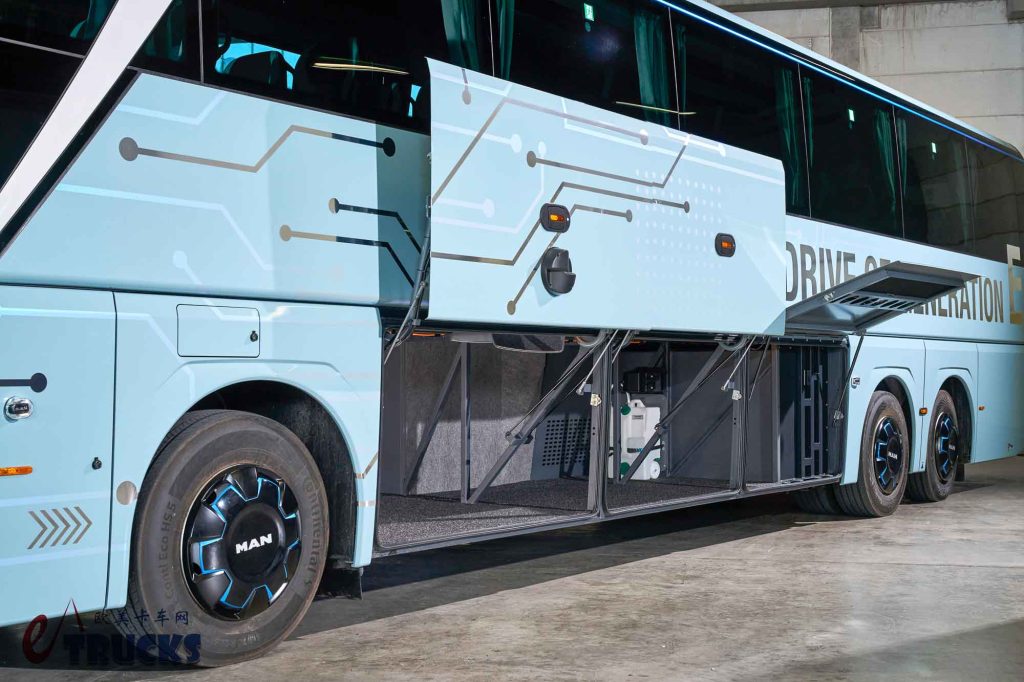 2025Busworld客车展｜续航高达650公里？曼恩Lion’s Coach 14E纯电动旅游巴士来袭！和国产比起来如何？