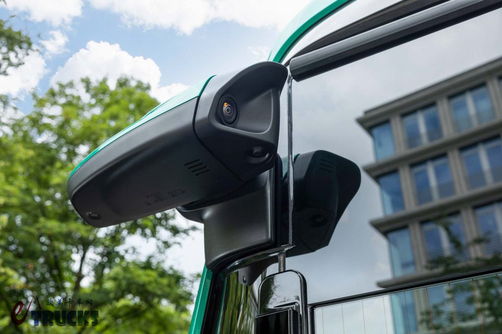 2025Busworld客车展｜第四代NMC镍钴锰酸锂电池来袭！还有商用专属功能？奔驰eCitaro纯电动城市客车