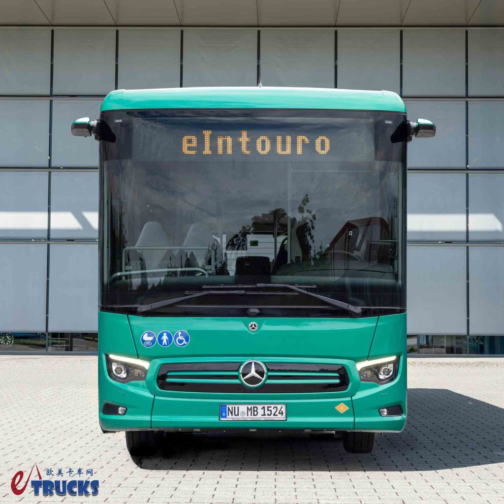 2025Busworld客车展｜旗舰电动重卡同源技术！奔驰eIntouro纯电动城际客车来袭，实力几何？