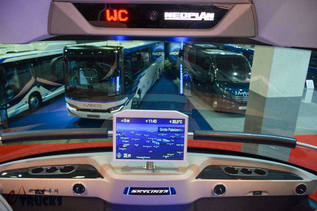 2025Busworld客车展｜尼奥普兰巅峰之作，全球限量30台！Auwärter版Skyliner双层豪华巴士来袭，都有哪些不一样？