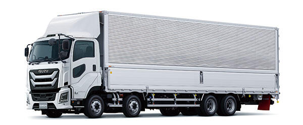 五十铃推出新款Giga重卡