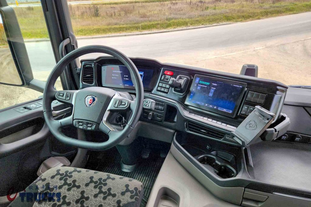 更小更轻更便宜，或将国产？斯堪尼亚全新Super 11五缸柴油机实力几何？油耗动力实测来了！