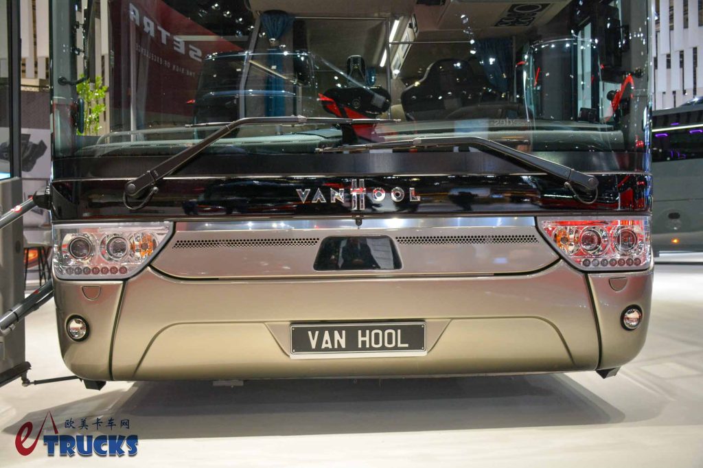 2025Busworld客车展｜范胡尔巴士听说过没？小众品牌的顶级旗舰，Van Hool Astromega双层巴士实拍