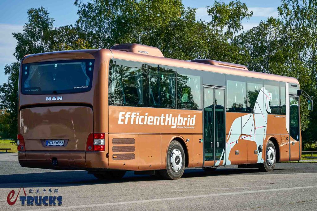 2025Busworld客车展｜EfficientHybrid高效混动加持，曼恩Lion's Intercity城际客车上新