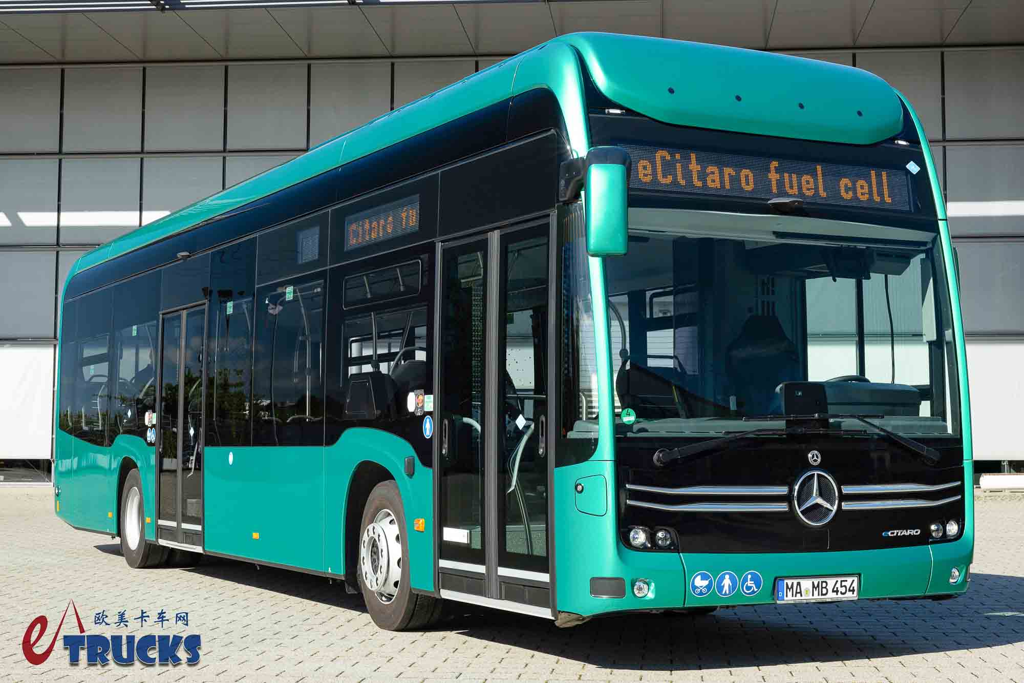 2025Busworld客车展｜氢电增程混合动力？续航高达700公里！奔驰eCitaro Fuel Cell城市客车实拍