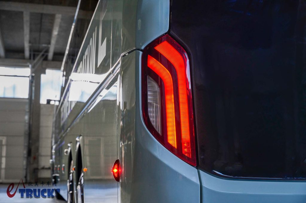 2025Busworld客车展｜续航高达650公里？曼恩Lion’s Coach 14E纯电动旅游巴士来袭！和国产比起来如何？
