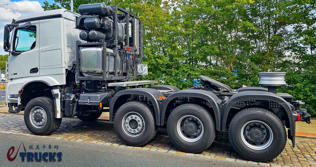 能牵引500吨！定制驾驶室+大件包规格，这台奔驰Arocs大件车不一般