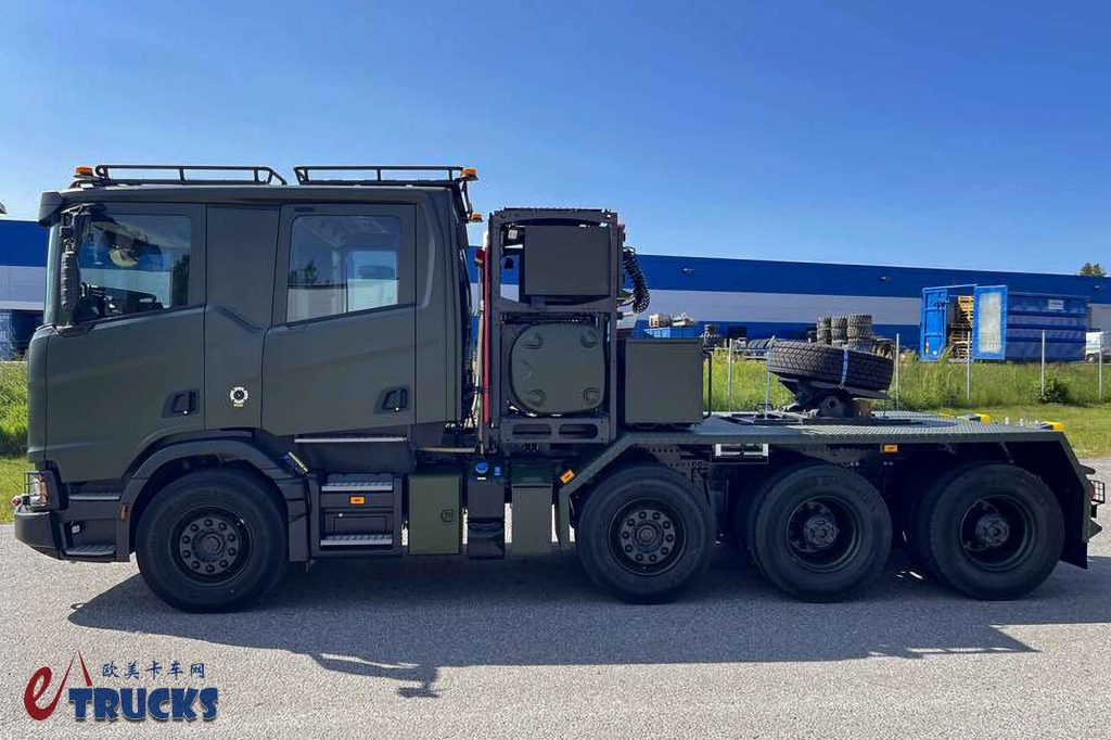 双排座驾驶室+V8发动机，专为牵引坦克而生！这台斯堪尼亚R 620牵引车太强悍了！