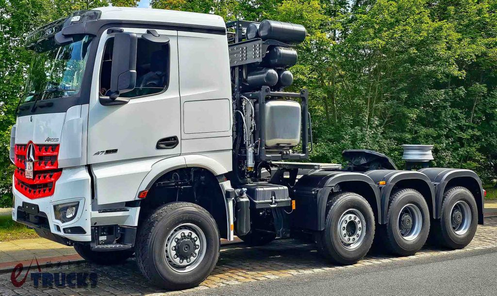 能牵引500吨！定制驾驶室+大件包规格，这台奔驰Arocs大件车不一般