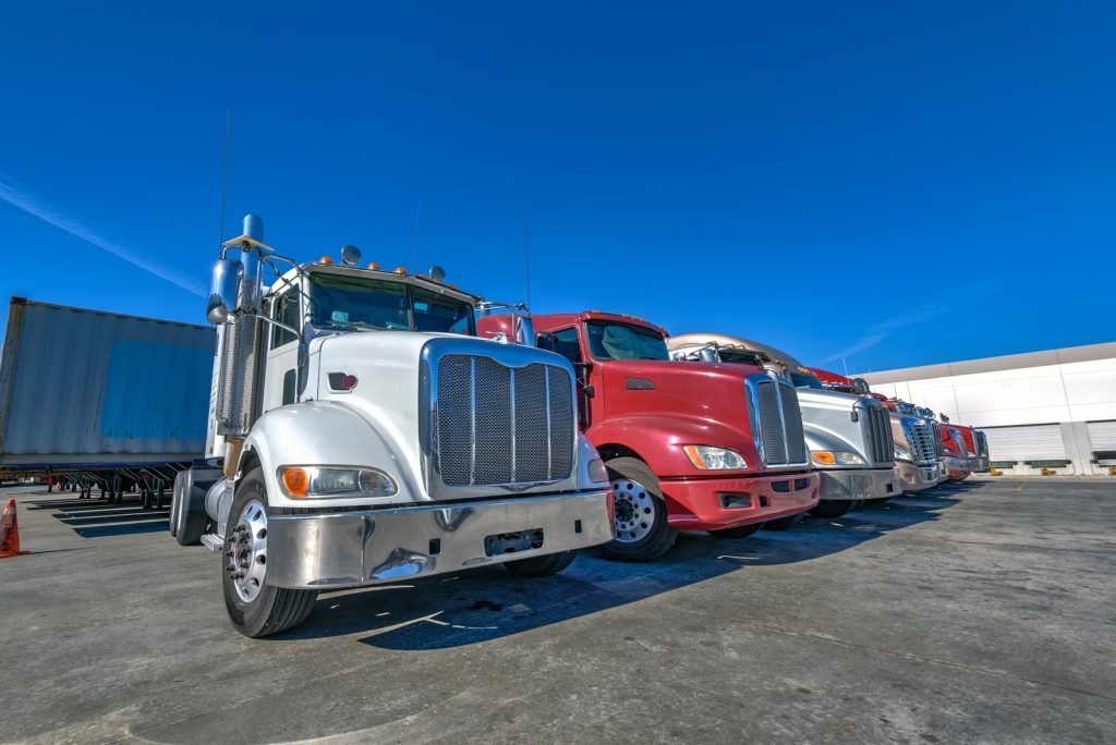 俄罗斯卡玛兹推中国技术新车，荷兰卡车限速70KM/H？本周全球商用车行业都有哪些新鲜事？（11.23-11.29）