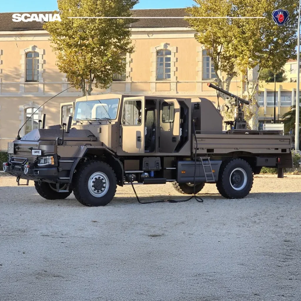 斯堪尼亚全新长头卡车！其实是军卡