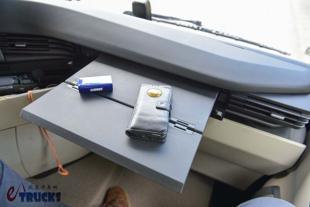 “咖喱味”的依维柯要来了？被塔塔收购之际，详解新款S-Way旗舰牵引车