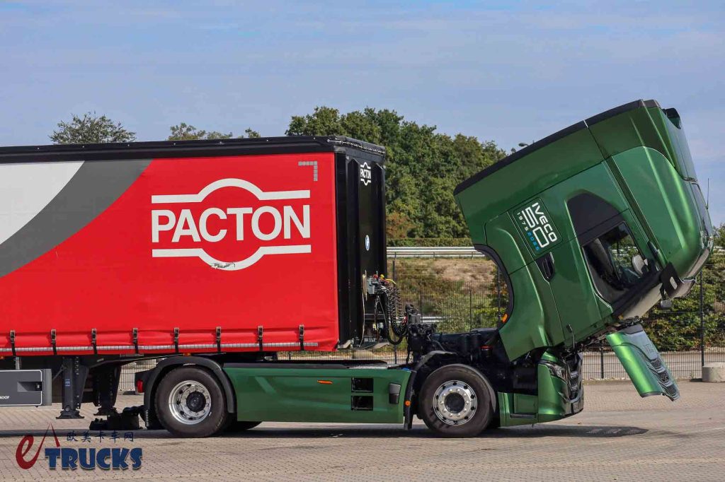 “咖喱味”的依维柯要来了？被塔塔收购之际，详解新款S-Way旗舰牵引车