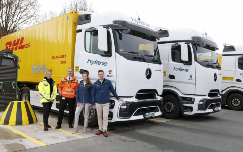 DHL引入奔驰eActros 600电动卡车，开启长途包裹运输电动化新篇章