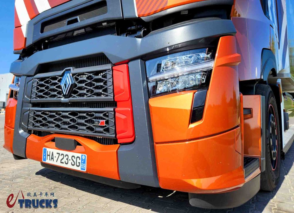 孤傲的二线欧卡？法国设计真有特色！实拍雷诺T-High Smart Racer旗舰牵引车