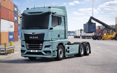 曼恩发布eTGX 28.540 6×2-4重型电动牵引车