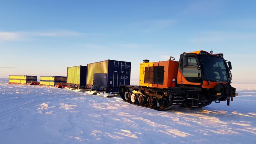 挪威极地研究所订购十台 Prinoth Panther XL 特种履带运输车