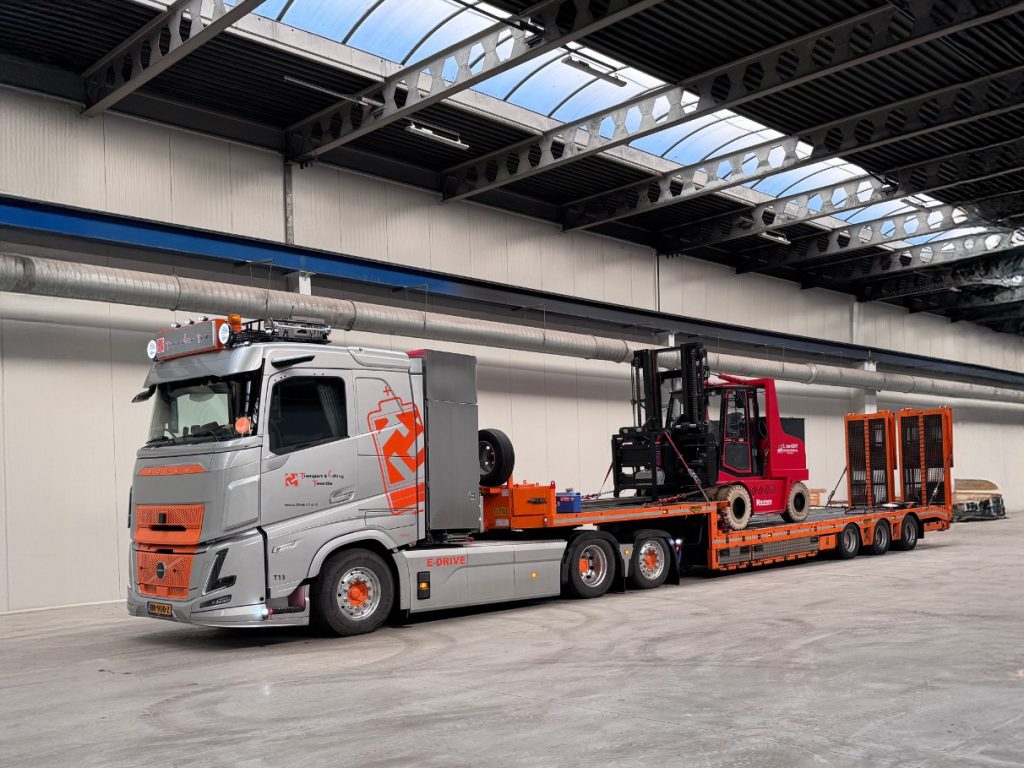 Transport & Lifting Twenthe 引入远程操控版沃尔沃电动卡车