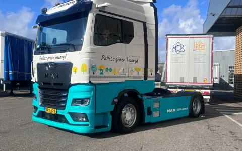 Koning & Drenth启用电动MAN低入口卡车，为PKF Post提供绿色托盘运输