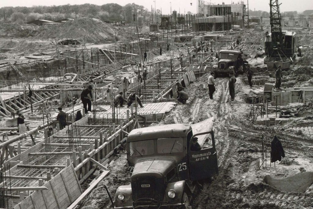 大众商用车汉诺威工厂庆生:70年传奇路,从T1到自动驾驶