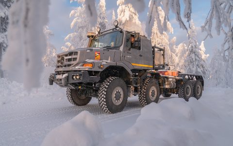 北极圈内亮起绿灯：戴姆勒卡车国防车辆在冰雪极寒中完成冬季测试