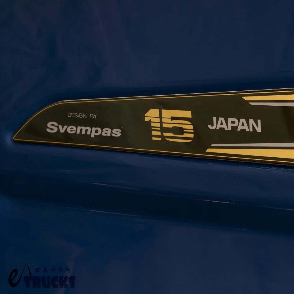为日本市场推出的限量版卡车：斯堪尼亚460R "Japan 15"