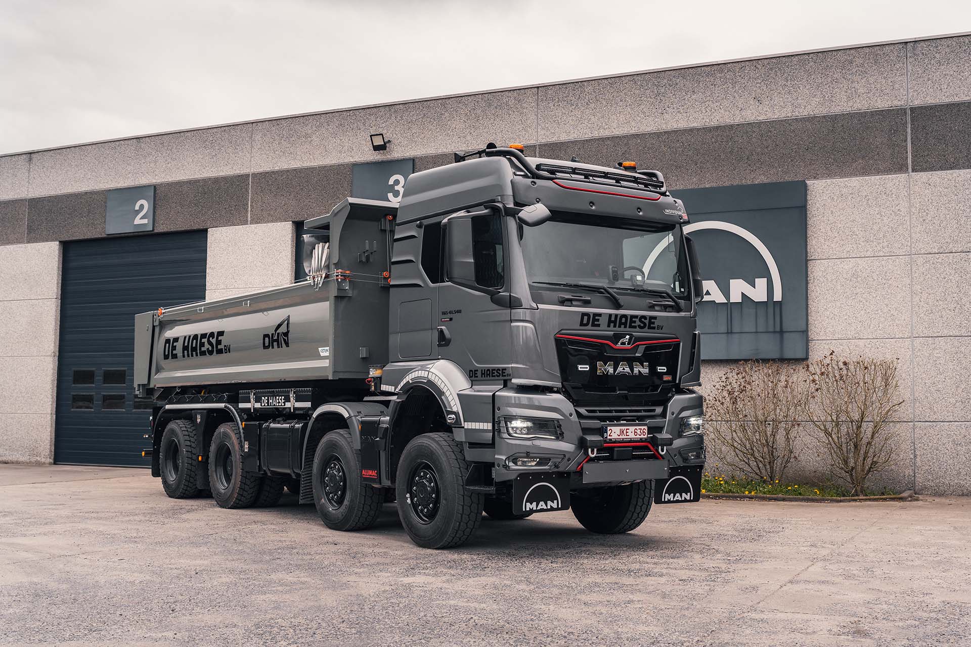 荷兰De Haese B.V. 购入曼恩TGS 41.540 Individual Lion S 8×8自卸车