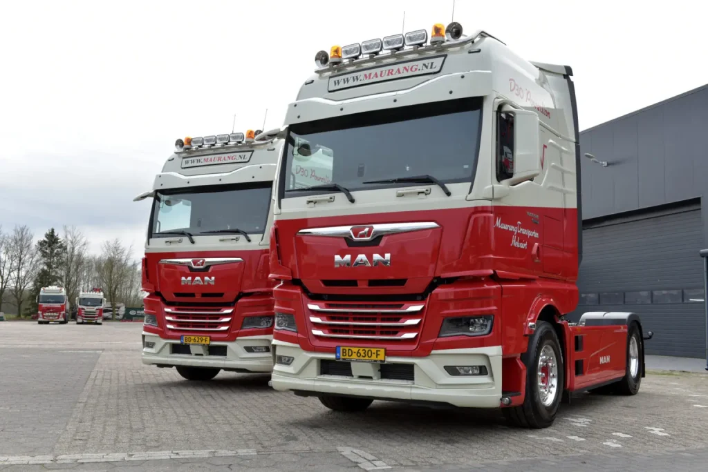 Maurang Transporten迎来双辆MAN D30 PowerLion牵引车，开启新篇章